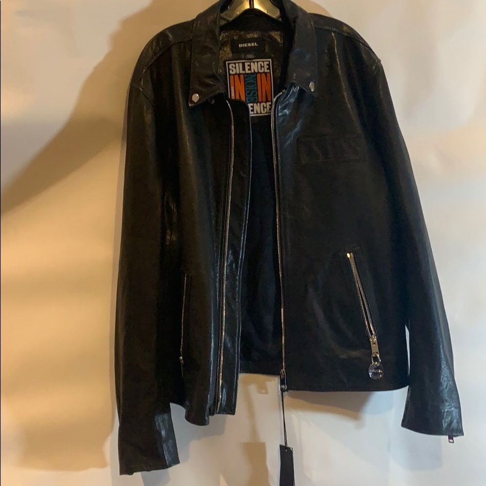 Men’s Leather Jacket